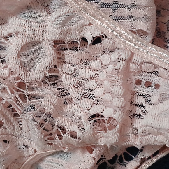 Bra and panty - Picture 7 of 7